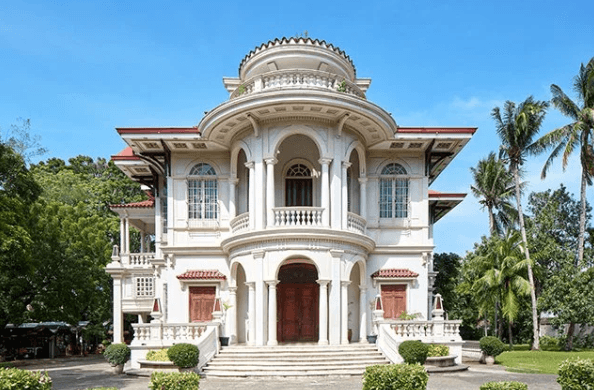 Molo Mansion